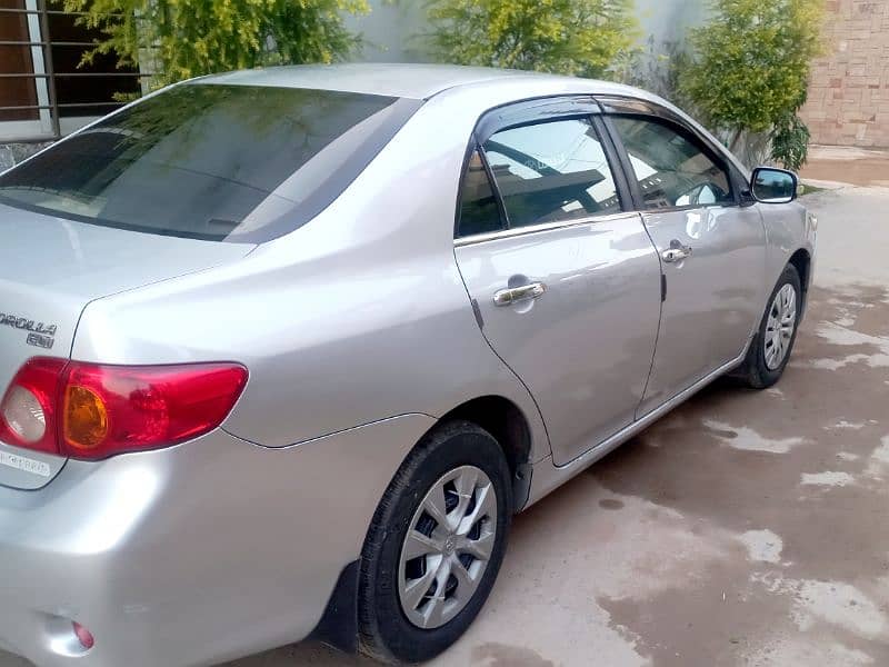 Toyota Corolla GLI 2011 12