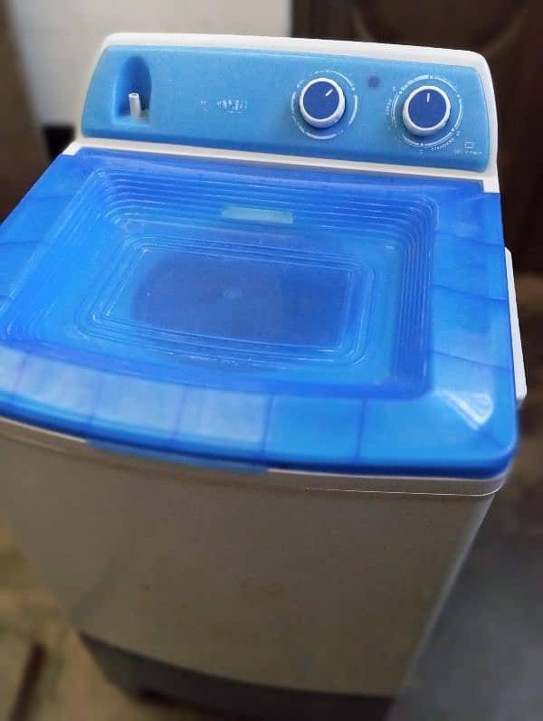 Spinner machine / Spinner/ Washing machine   / Dryer machine 0