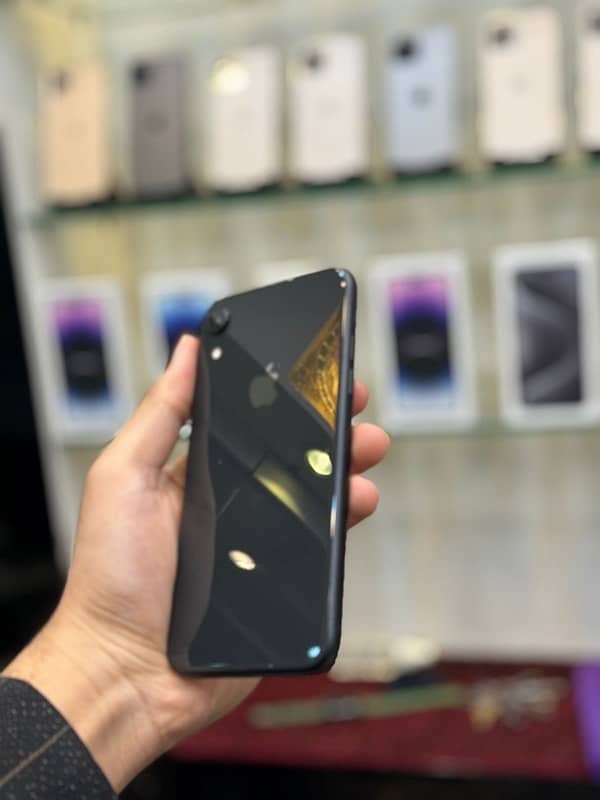 Iphone Xr Non PTA 128GB Fresh condition 4