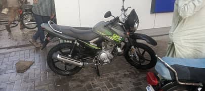 Yamaha YBR 125G (Matt Gray 2022)