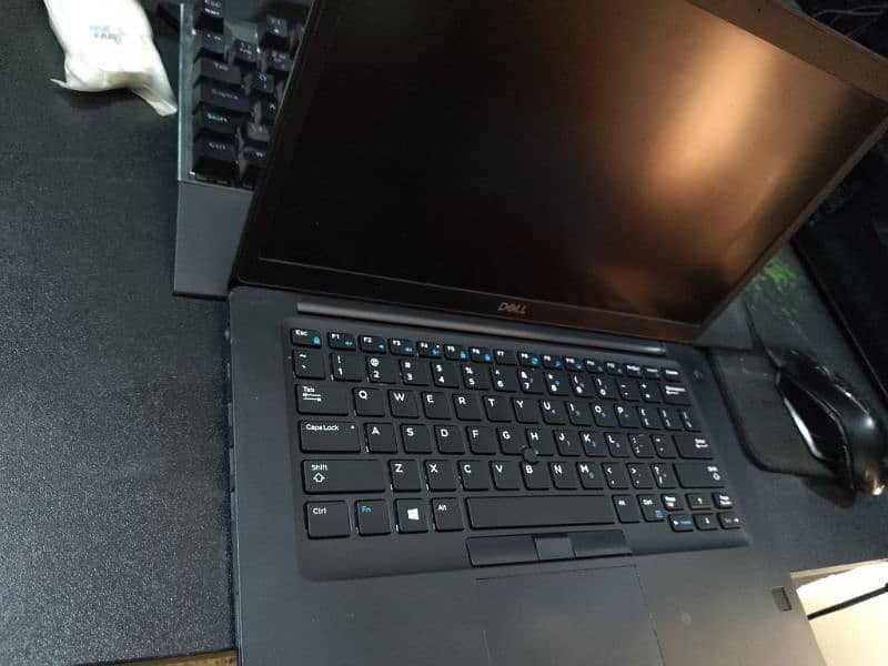 Dell 7490 i5 8th Gen Touch screen 0