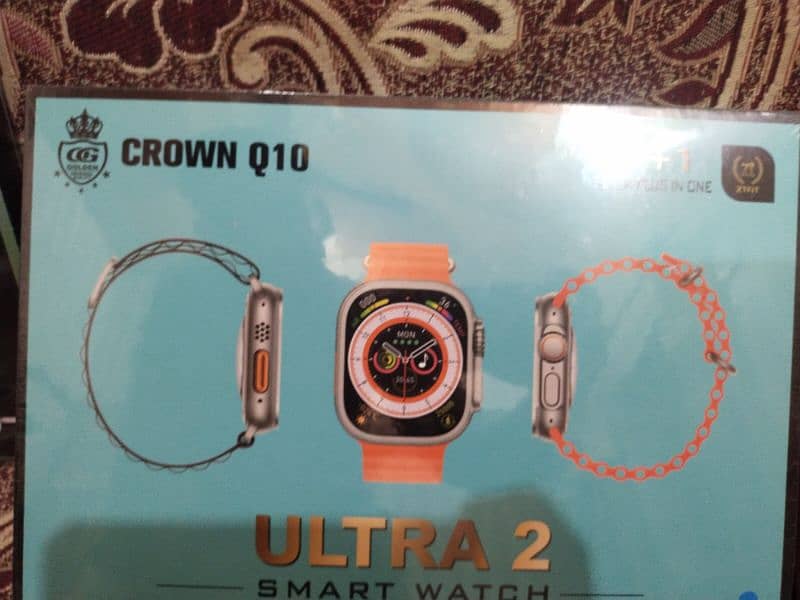 CROWN Q10 Ultra 2 Smartwatch 1