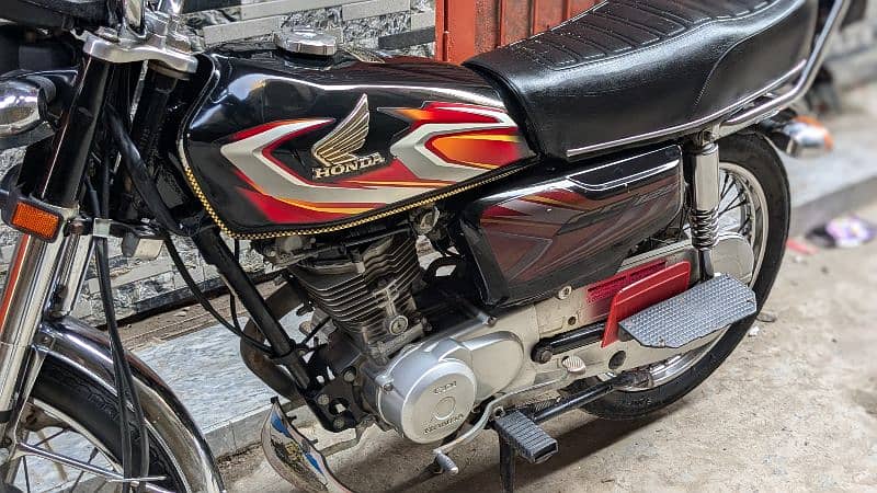 Honda 125 22 model total nut to nut janiun home used bike 2