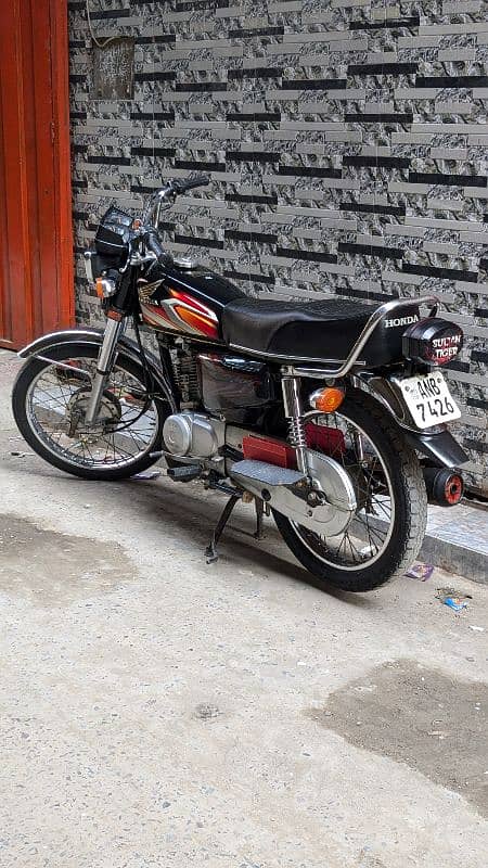 Honda 125 22 model total nut to nut janiun home used bike 7