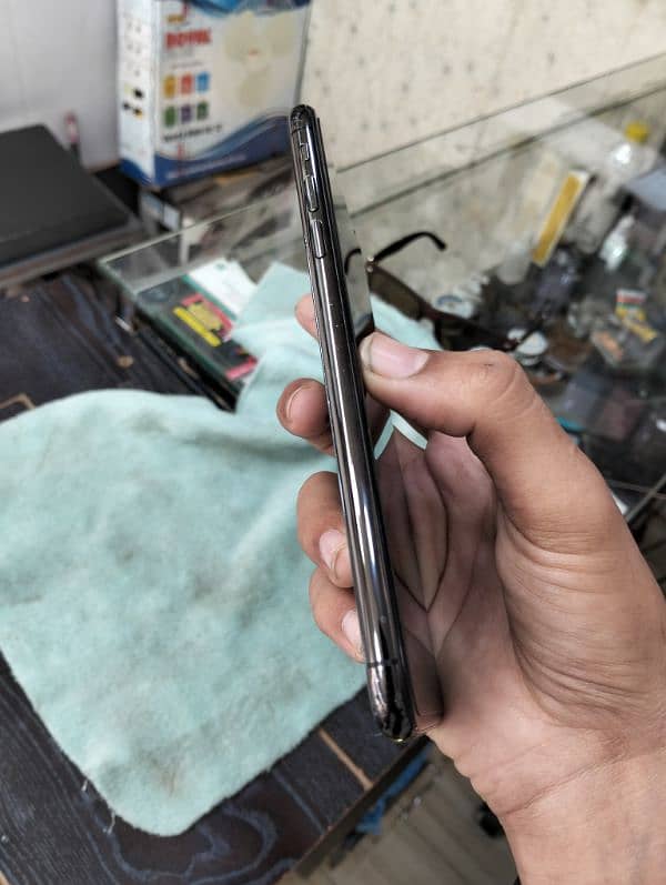 I phone xs max 10 by 10 condision non pta 1