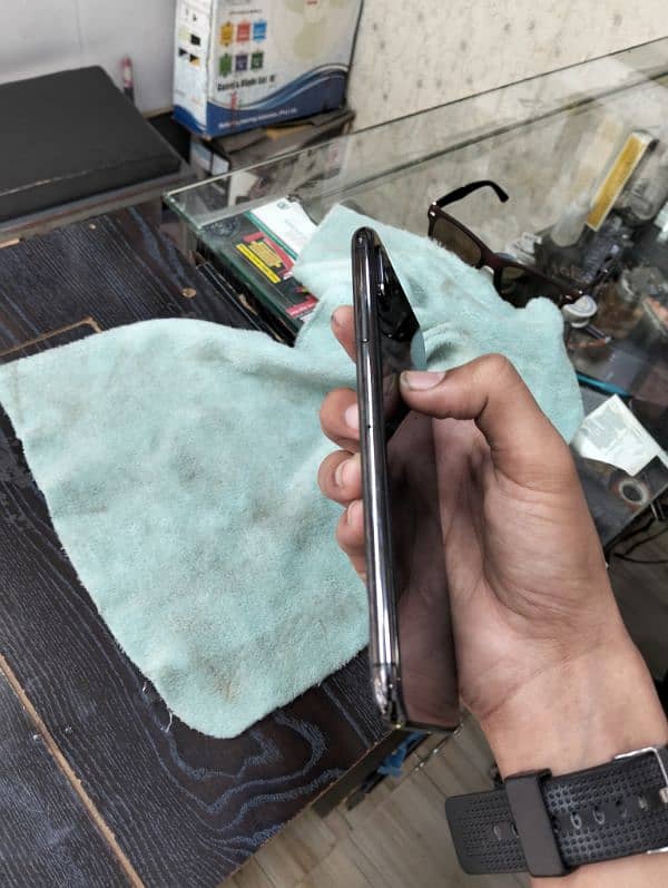 I phone xs max 10 by 10 condision non pta 2