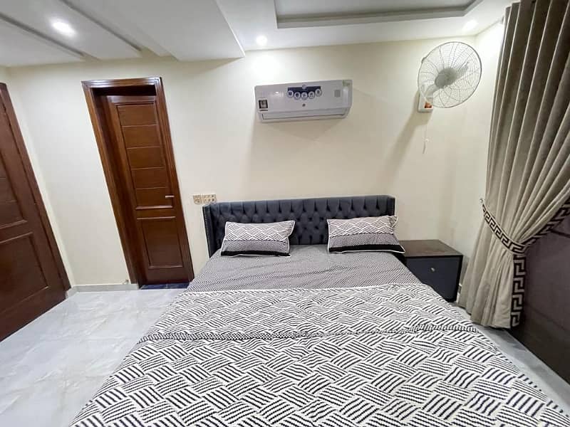 Get In Touch Now To Buy A 400 Square Feet Flat In Lahore 1