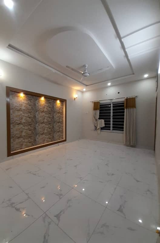 7 Marlas Tile Flooring House Gas Boring Near Market Mosque & Park G-13/2 9