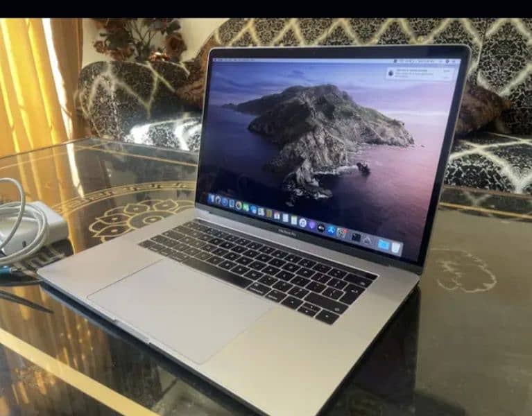 Macbook Pro 2017 Full genuine 1