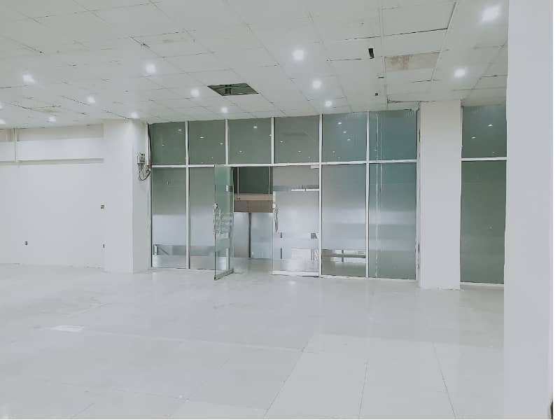 Investment Corridor and Builders proudly offer 3000 square feet corporate office in Main Boulevard Road Gulberg 3 Lahore 2