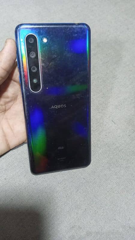 12 256 Aquos r 5 0