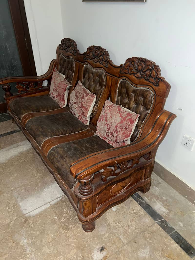 6 seater wooden sofah 0