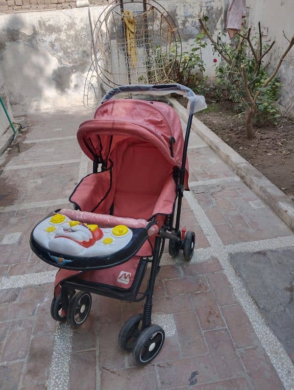 baby pram | gear locks | no damages | spacious | foldable 9