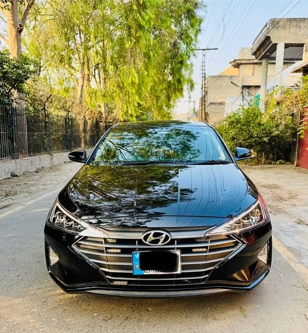 Hyundai Elantra 2021 1