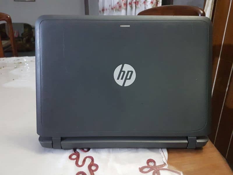 HP 11EE G2 pentium 4th gen, ddr4 ram good condition 1