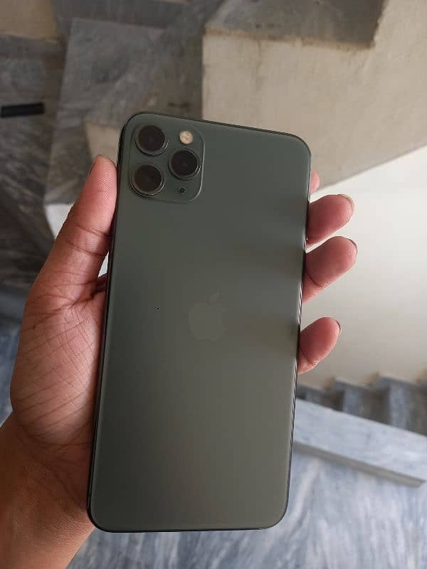 Iphone 11 Pro max Green color 1