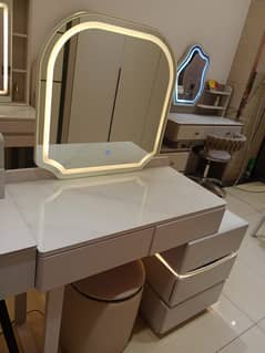 LED Mirror/saloon Vanity Mirror/parlor makeup table with led mirror