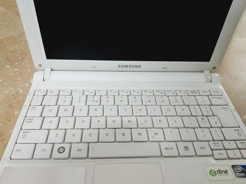 SAMSUNG LAPTOP MODEL N15O PLUS 1