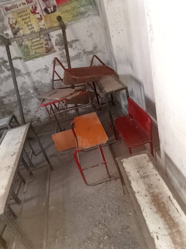 SCHOOL Benches tables 2