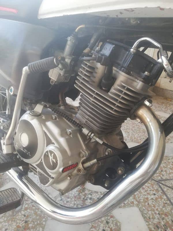 Honda 125 Sealed engine & parts 1