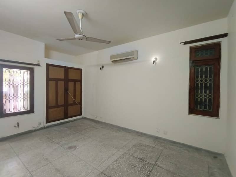 35x80 Sunface Demolishable Single Storey House Available For Sale In I-8 Islamabad 1