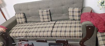 7 SEATER sofa MINT CONDITION