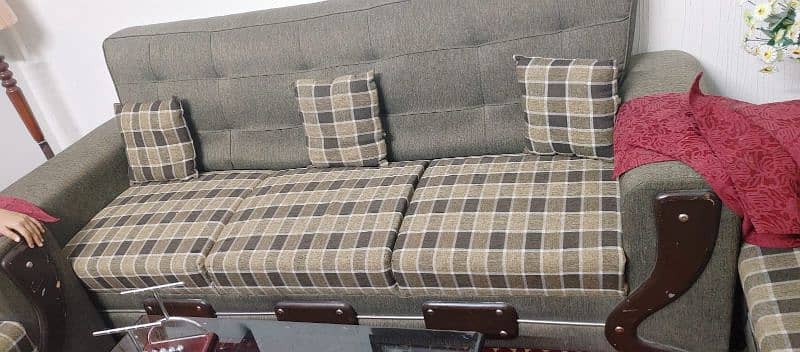 7 SEATER sofa MINT CONDITION 0