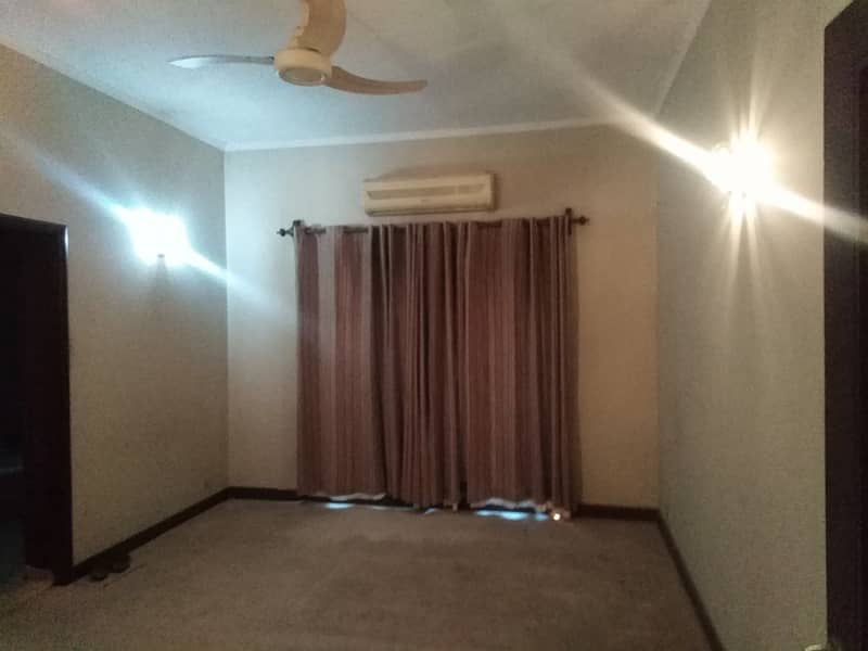 1 Kanal owern Build Super Out House Prime Hot For Sale dha Phase4 10