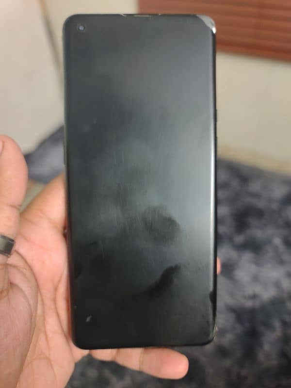 One plus 9 pro dual sim patched 5