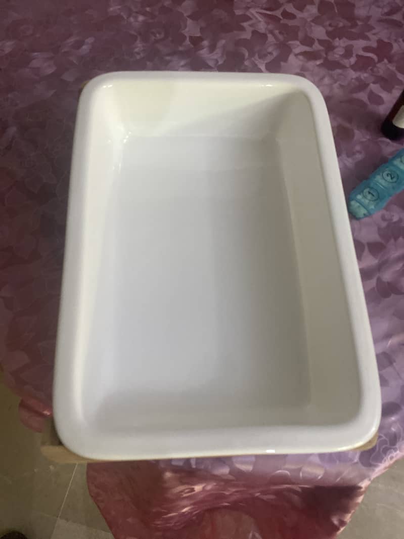 Serve tray in brand new 0