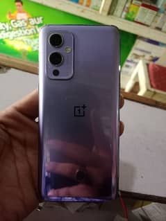 One Plus 9. With original charger