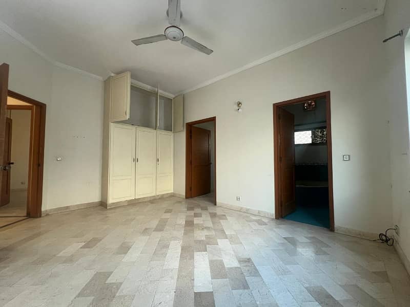 1 Kanal Upper Portion with Drawing Room for Rent in DHA Lahore Phase 4 7