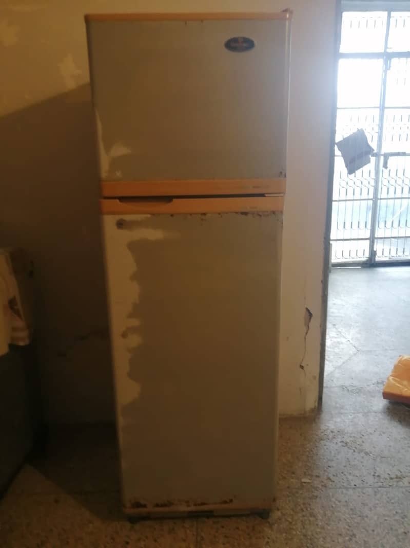 Old Refrigerator 2