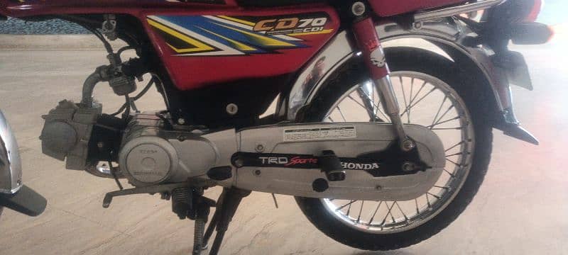 I am selling Honda CD 70 2021 model lush condition 2