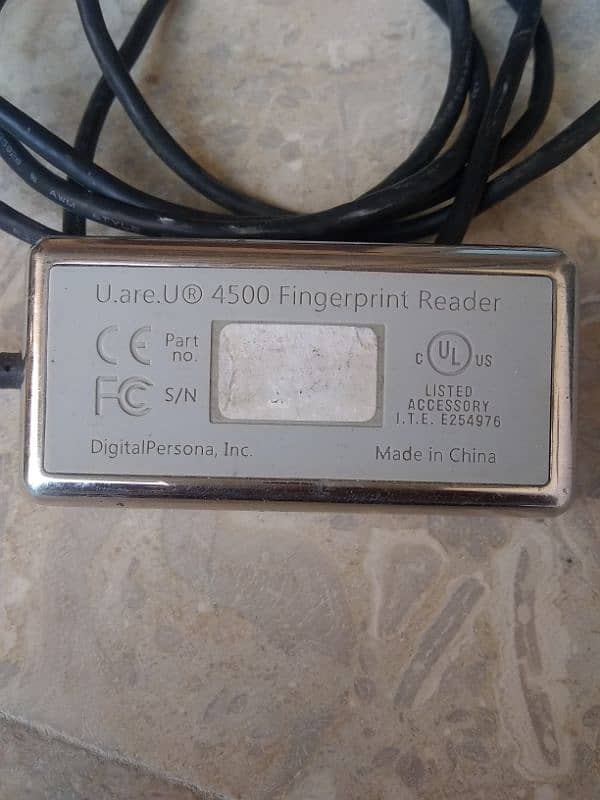 finger print Reader u. are. u4500 (RS. 8000) 4