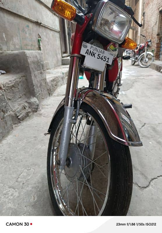 brand new total jenuen bike ha kisi kism ka koi msla nh ha. 03289507456 11