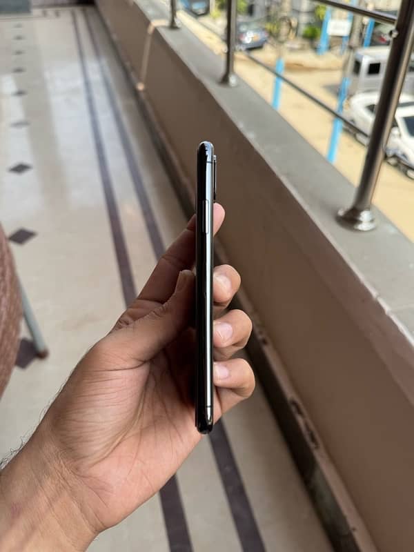 IPhone Xs 256GB Pta Approved 2