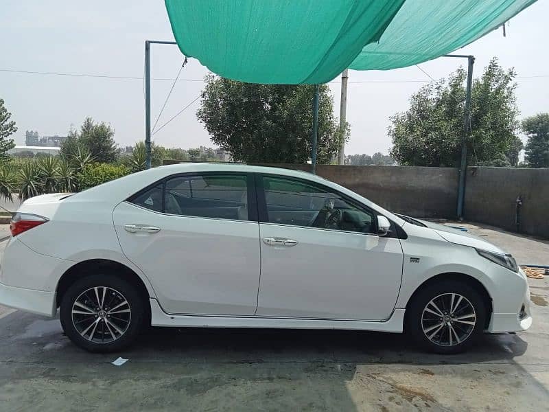 Toyota Altis Grande 2019 19