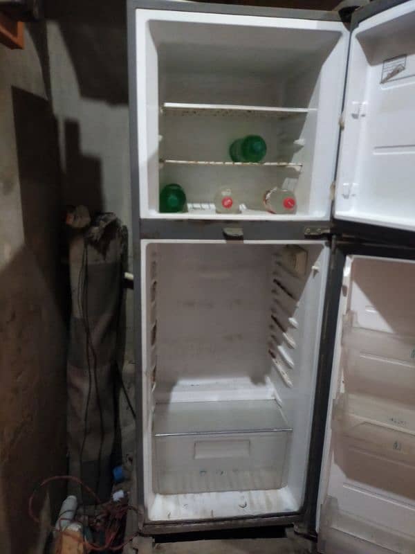 freezer old selling 4