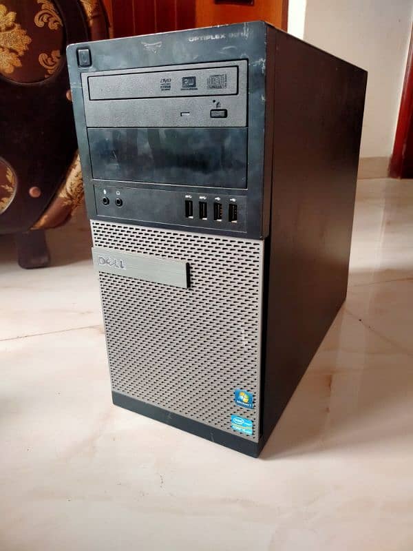 Dell optiplex 9010 desktop PC 0