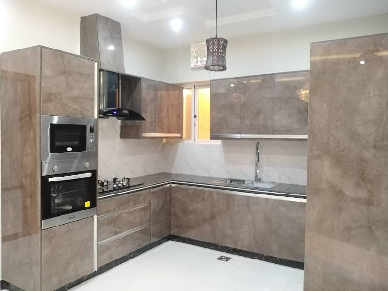 12 Marla Upper Portion In Beautiful Location Of I-8/2 In Islamabad 5