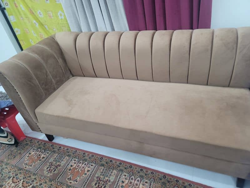 sofa to sale 1