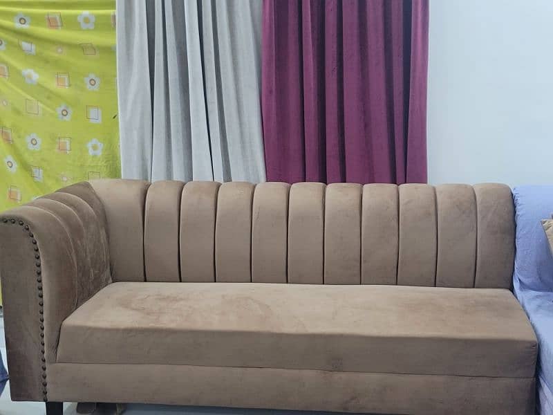 sofa to sale 2