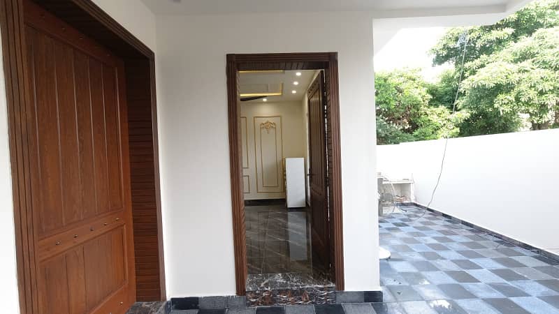 3200 Square Feet House For sale In Rs. 180000000/- Only 2