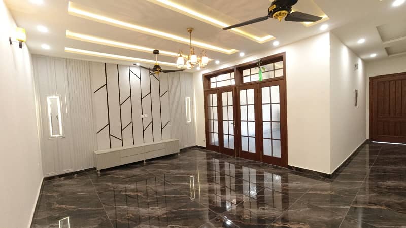 3200 Square Feet House For sale In Rs. 180000000/- Only 3