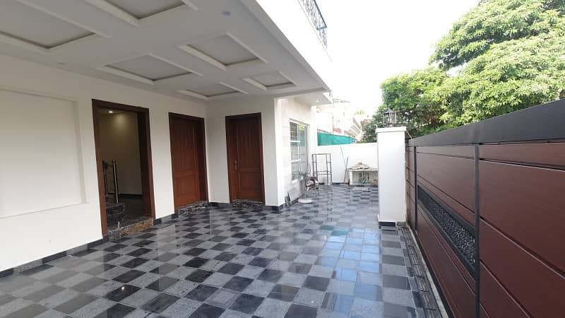 3200 Square Feet House For sale In Rs. 180000000/- Only 22