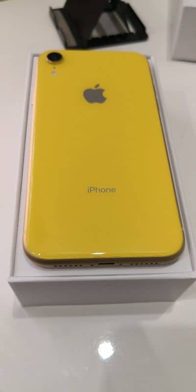 iphone XR 256 GB  with box PTA APPROVED 1