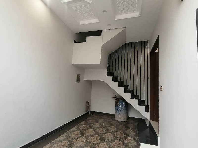 Ideal Prime Location House Is Available For sale In Lahore 3