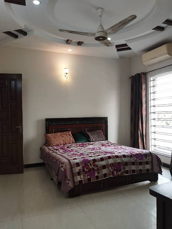 I. 8 Furnished Room Available For Rent 0