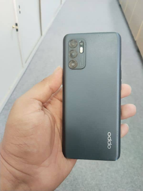 Oppo Reno 6 0